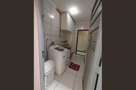 Casa à venda com 190m², 4 quartos e 2 vagas Casa à venda com 190m², 4 quartos e 2 vagasÁrea de Serviço