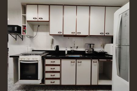 Apartamento para alugar com 110m², 3 quartos e 3 vagas Apartamento para alugar com 110m², 3 quartos e 3 vagasCozinha