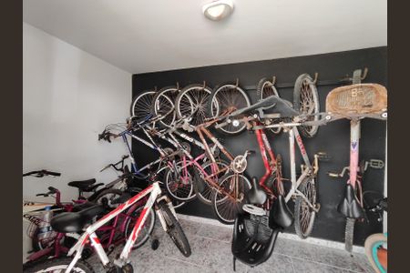 Apartamento para alugar com 110m², 3 quartos e 3 vagas Apartamento para alugar com 110m², 3 quartos e 3 vagasÁrea Comum Bicicletário
