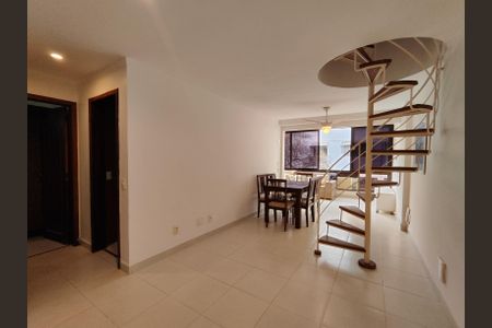 Sala de apartamento para alugar com 3 quartos, 110m² em Recreio dos Bandeirantes, Rio de Janeiro