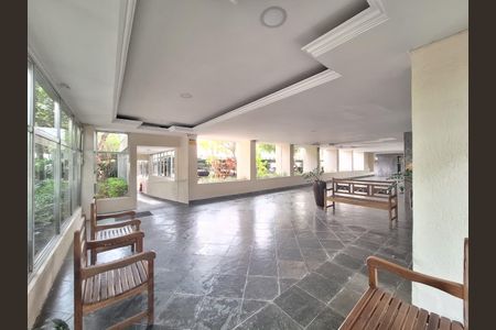 Apartamento à venda com 110m², 4 quartos e 1 vaga Apartamento à venda com 110m², 4 quartos e 1 vagaÁrea comum - Salão de festas