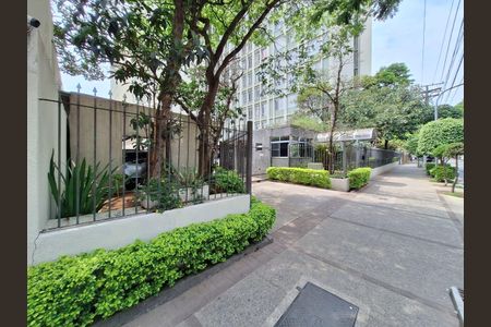 Apartamento à venda com 110m², 4 quartos e 1 vaga Apartamento à venda com 110m², 4 quartos e 1 vagaFachada