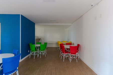 Apartamento à venda com 64m², 2 quartos e 1 vaga Apartamento à venda com 64m², 2 quartos e 1 vagaÁrea comum - Salão de festas