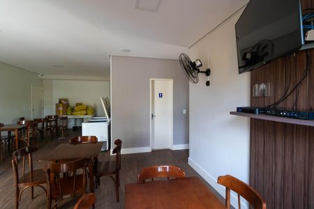 Apartamento à venda com 64m², 2 quartos e 1 vaga Apartamento à venda com 64m², 2 quartos e 1 vagaÁrea comum - Salão de festas