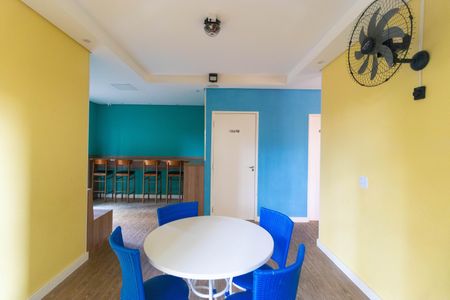 Apartamento à venda com 64m², 2 quartos e 1 vaga Apartamento à venda com 64m², 2 quartos e 1 vagaÁrea comum - Salão de festas