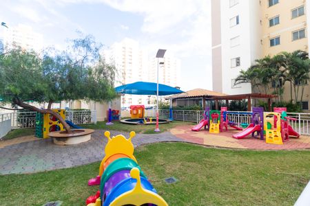 Apartamento à venda com 64m², 2 quartos e 1 vaga Apartamento à venda com 64m², 2 quartos e 1 vagaÁrea comum - Playground