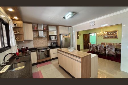 Casa à venda com 263m², 3 quartos e 8 vagasSala de Jantar - Cozinha