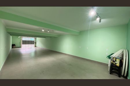 Casa à venda com 263m², 3 quartos e 8 vagasGaragem