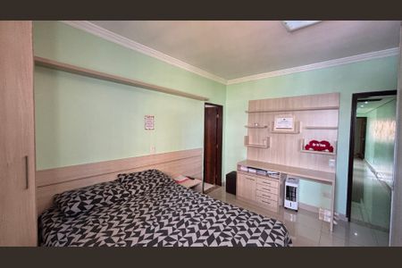 Casa à venda com 263m², 3 quartos e 8 vagasSuite 3