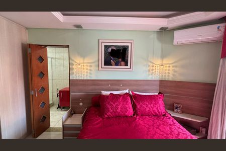 Casa à venda com 263m², 3 quartos e 8 vagasSuite 1