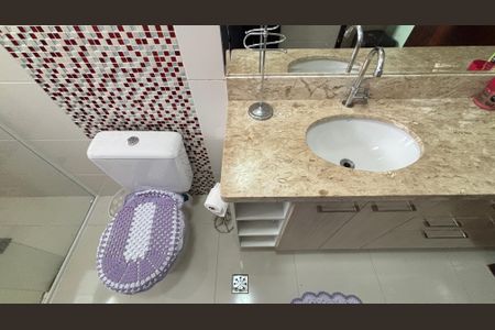 Casa à venda com 263m², 3 quartos e 8 vagasBanheiro da Suíte 3