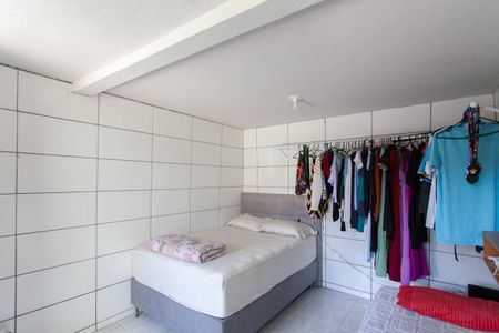 Casa à venda com 220m², 3 quartos e 3 vagas Casa à venda com 220m², 3 quartos e 3 vagasQuarto de Serviço