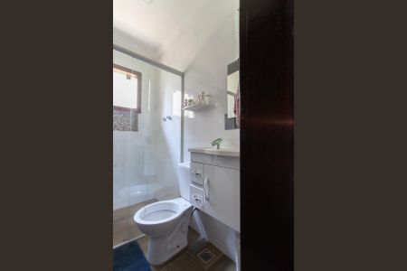 Casa à venda com 220m², 3 quartos e 3 vagas Casa à venda com 220m², 3 quartos e 3 vagasBanheiro Social 1