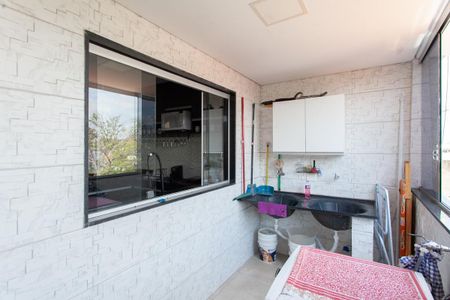 Casa à venda com 220m², 3 quartos e 3 vagas Casa à venda com 220m², 3 quartos e 3 vagasÁrea de Serviço