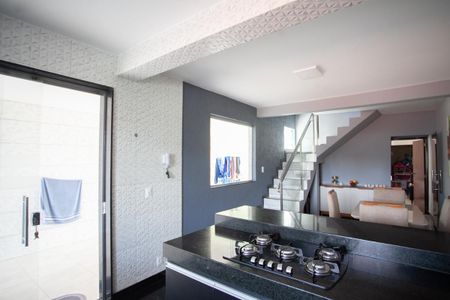 Casa à venda com 220m², 3 quartos e 3 vagas Casa à venda com 220m², 3 quartos e 3 vagasCozinha