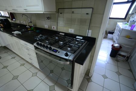 Apartamento à venda com 188m², 4 quartos e 3 vagasCozinha
