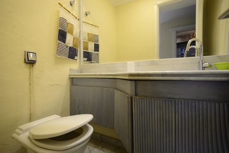 Apartamento à venda com 188m², 4 quartos e 3 vagasLavabo