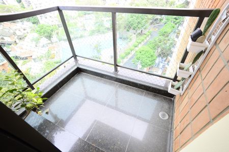 Apartamento à venda com 188m², 4 quartos e 3 vagasVaranda da Suíte 2