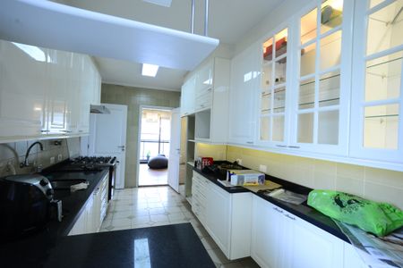 Apartamento à venda com 188m², 4 quartos e 3 vagasCozinha