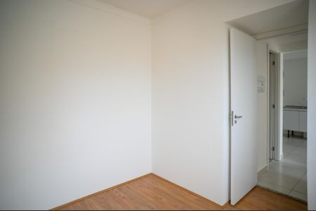 Quarto 2 de apartamento para alugar com 2 quartos, 33m² em Parque Fongaro, São Paulo