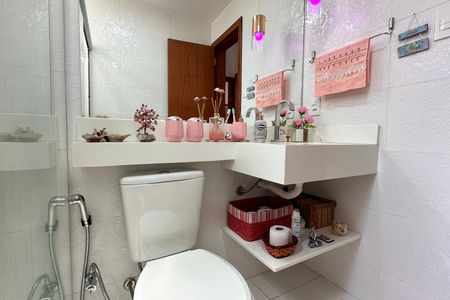 Apartamento à venda com 70m², 2 quartos e sem vaga Apartamento à venda com 70m², 2 quartos e sem vagaBanheiro