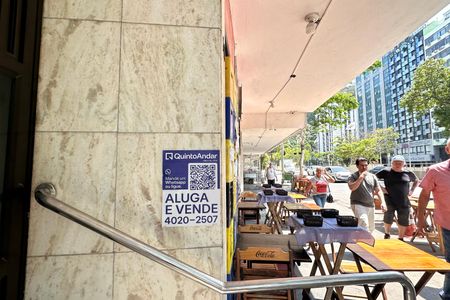 Apartamento à venda com 70m², 2 quartos e sem vaga Apartamento à venda com 70m², 2 quartos e sem vagaPlaquinha