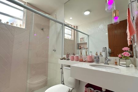 Apartamento à venda com 70m², 2 quartos e sem vaga Apartamento à venda com 70m², 2 quartos e sem vagaBanheiro