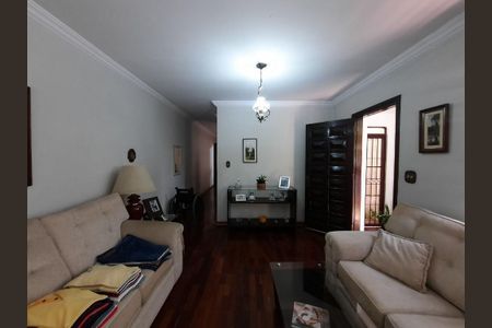 Casa à venda com 226m², 3 quartos e 2 vagasLiving