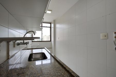Apartamento à venda com 64m², 2 quartos e 1 vaga Apartamento à venda com 64m², 2 quartos e 1 vagaCozinha