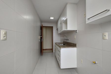 Apartamento à venda com 64m², 2 quartos e 1 vaga Apartamento à venda com 64m², 2 quartos e 1 vagaCozinha