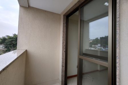 Apartamento à venda com 64m², 2 quartos e 1 vaga Apartamento à venda com 64m², 2 quartos e 1 vagaVaranda