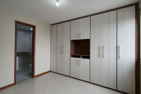 Apartamento à venda com 64m², 2 quartos e 1 vaga Apartamento à venda com 64m², 2 quartos e 1 vagaSuíte