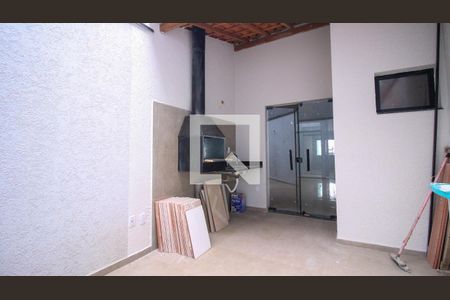 Casa à venda com 125m², 3 quartos e 2 vagas