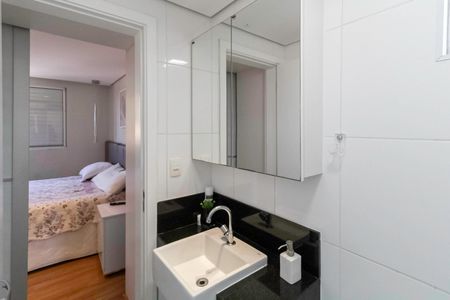Apartamento à venda com 97m², 3 quartos e 2 vagasBanheiro da suíte