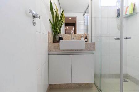 Apartamento à venda com 97m², 3 quartos e 2 vagasBanheiro social