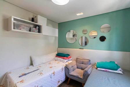 Apartamento à venda com 97m², 3 quartos e 2 vagasQuarto 2