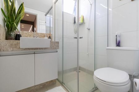 Apartamento à venda com 97m², 3 quartos e 2 vagasBanheiro social