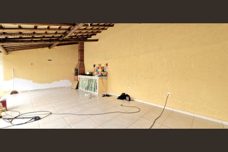 Casa à venda com 170m², 3 quartos e 5 vagas Casa à venda com 170m², 3 quartos e 5 vagasÁrea comum