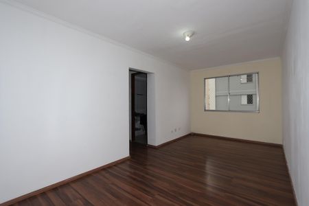 Sala de apartamento para alugar com 2 quartos, 82m² em Vila Ivone, São Paulo