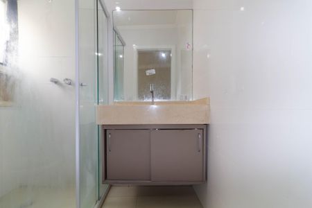 Casa à venda com 220m², 3 quartos e 4 vagas Casa à venda com 220m², 3 quartos e 4 vagasBanheiro da Suíte 1