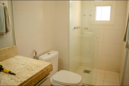 Apartamento para alugar com 269m², 4 quartos e 3 vagas Apartamento para alugar com 269m², 4 quartos e 3 vagasBanheiro Suíte 2