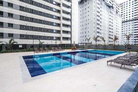 Apartamento para alugar com 38m², 2 quartos e sem vaga Apartamento para alugar com 38m², 2 quartos e sem vagaÁrea comum - Piscina