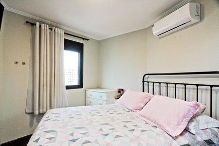 Apartamento à venda com 131m², 3 quartos e 2 vagas Apartamento à venda com 131m², 3 quartos e 2 vagasSuíte 3