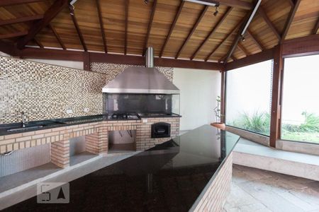 Apartamento à venda com 131m², 3 quartos e 2 vagas Apartamento à venda com 131m², 3 quartos e 2 vagasÁrea comum - Churrasqueira