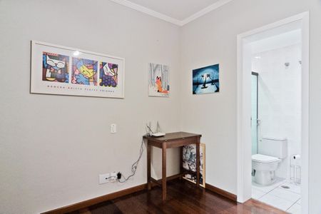 Apartamento à venda com 131m², 3 quartos e 2 vagas Apartamento à venda com 131m², 3 quartos e 2 vagasSuíte 2