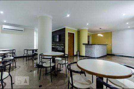 Apartamento à venda com 131m², 3 quartos e 2 vagasÁrea comum - Salão de festas