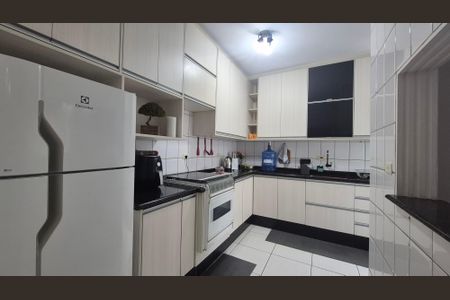 Apartamento à venda com 67m², 2 quartos e 1 vaga Apartamento à venda com 67m², 2 quartos e 1 vagaCozinha