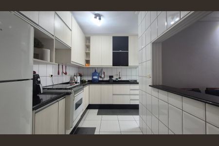 Apartamento à venda com 67m², 2 quartos e 1 vaga Apartamento à venda com 67m², 2 quartos e 1 vagaCozinha