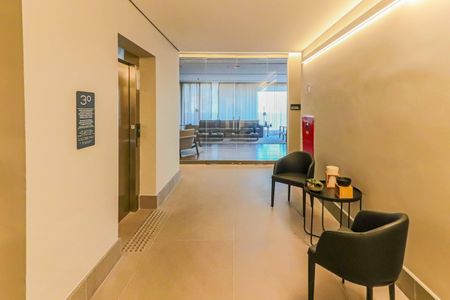 Apartamento à venda com 77m², 1 quarto e 1 vaga Apartamento à venda com 77m², 1 quarto e 1 vagaHall de entrada