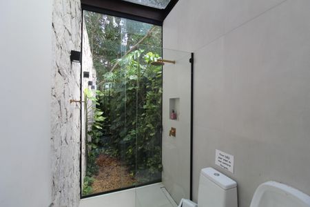 Casa de condomínio à venda com 753m², 5 quartos e 4 vagasChurrasqueira - Banheiro